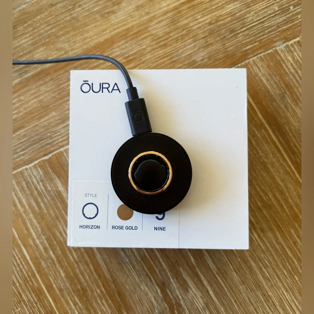 Oura Ring in Black and Gold